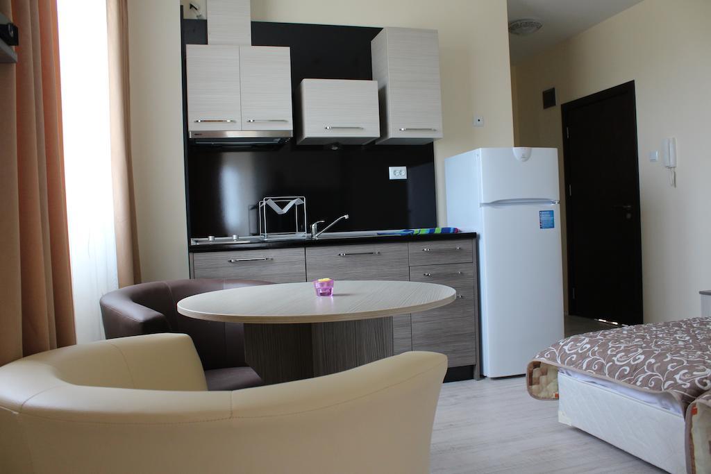 Brilliant Aparthotel Созополь Экстерьер фото