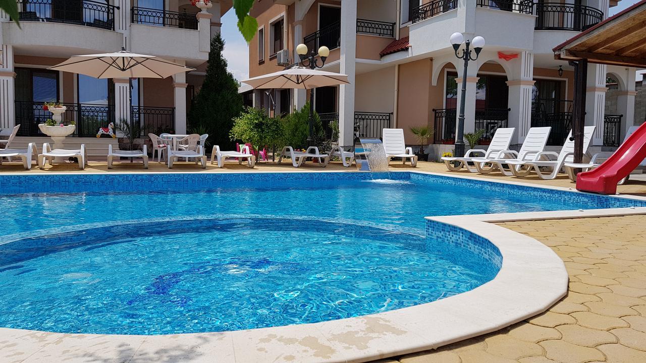 Brilliant Aparthotel Созополь Экстерьер фото